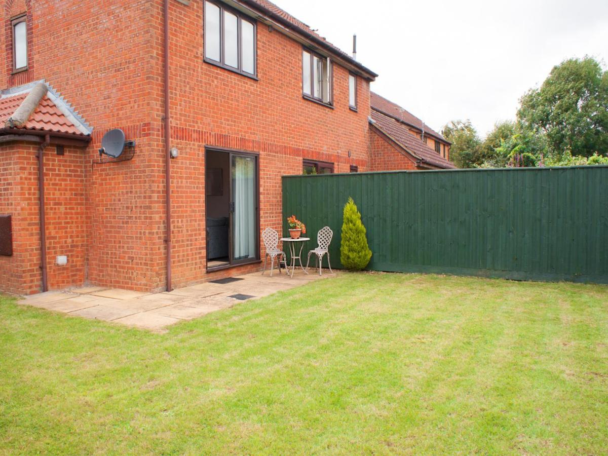 ケタリング East Midland House Free Private Parking Fast Wifi Smart Tv With Gardenヴィラ エクステリア 写真